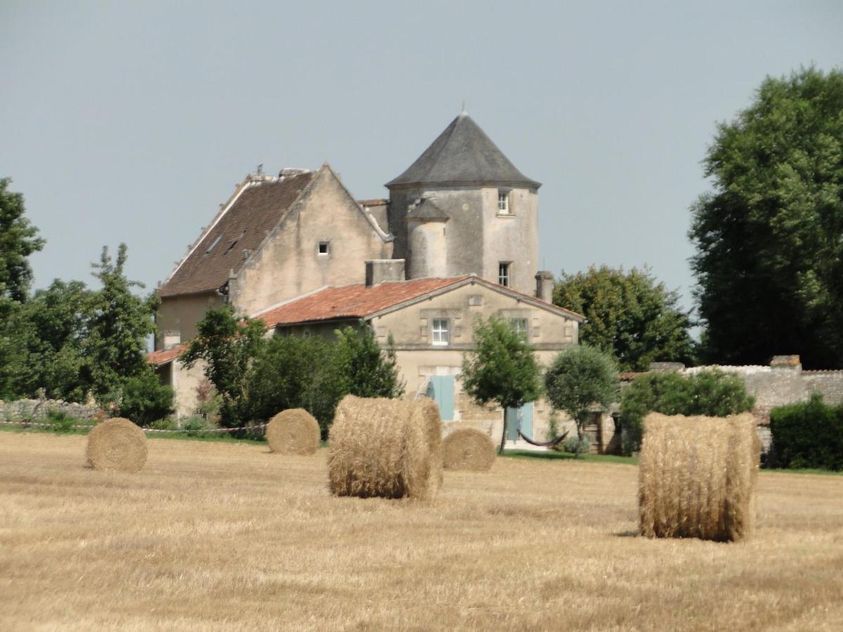 Gite Du Chateau De Pernan Avy Εξωτερικό φωτογραφία