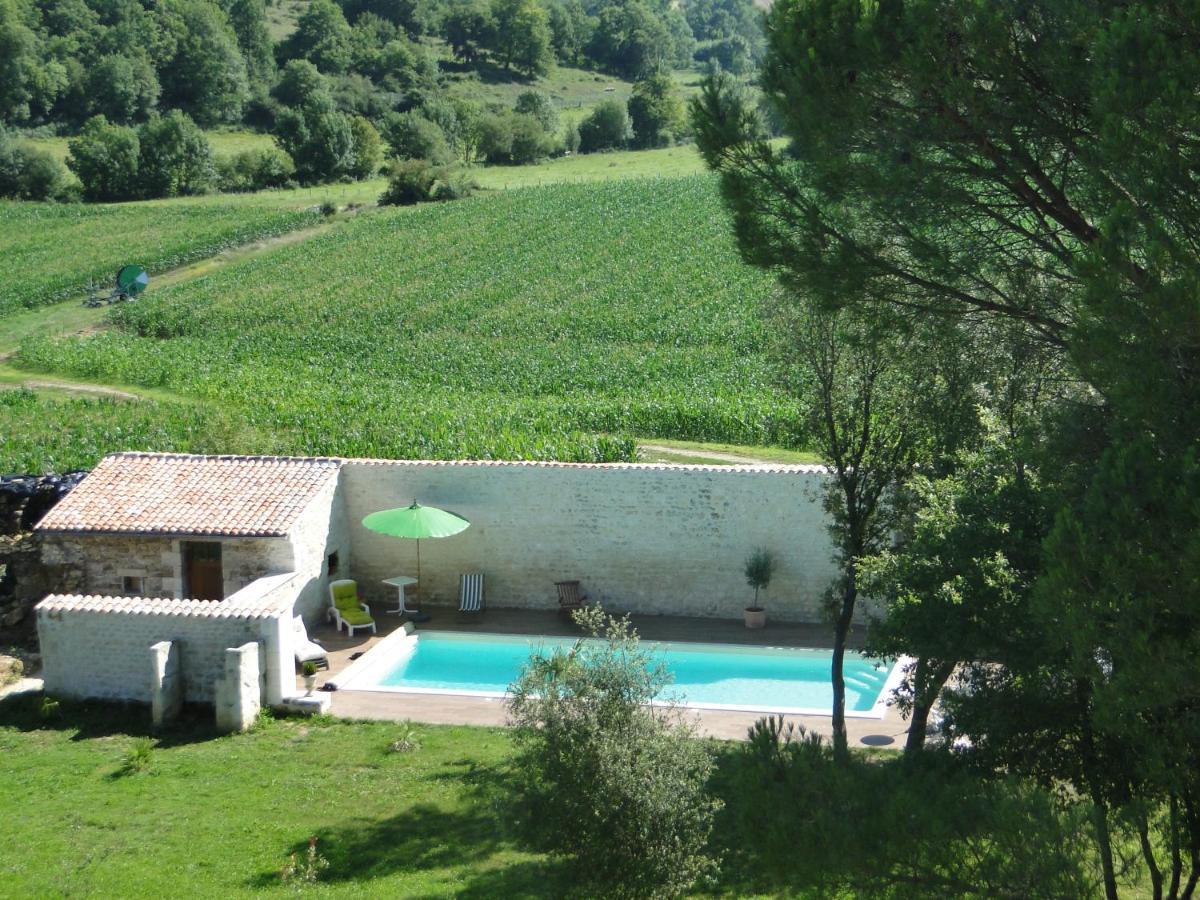 Gite Du Chateau De Pernan Avy Εξωτερικό φωτογραφία